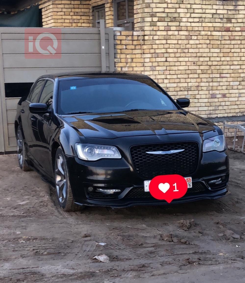 كرايسلر 300